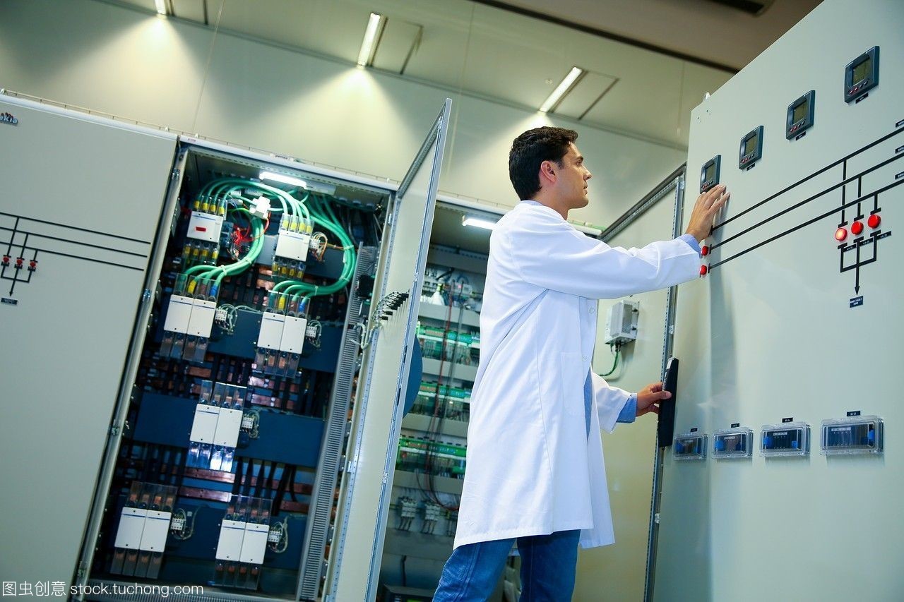 研究员。低压微网络。用于智能电网和智能电表的测试和证书服务。电力电子设备认证。技术服务行业。tecnaliaresearch&innovationbizkaiabasquecountry,西班牙。